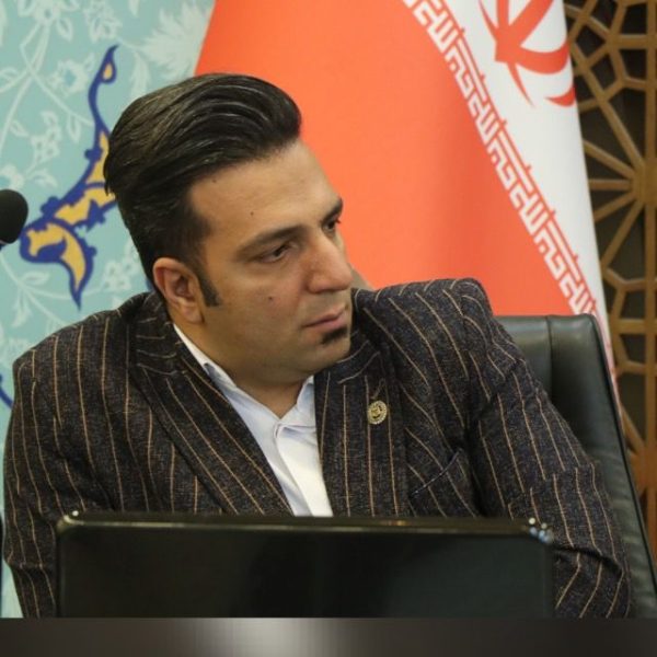محمدامین-بصیری-وکیل-دادگستری-اصفهان