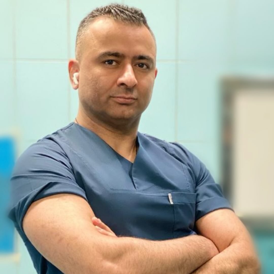 دکتر کامبیز ایزدپناه متخصص جراحی زیبایی تهران