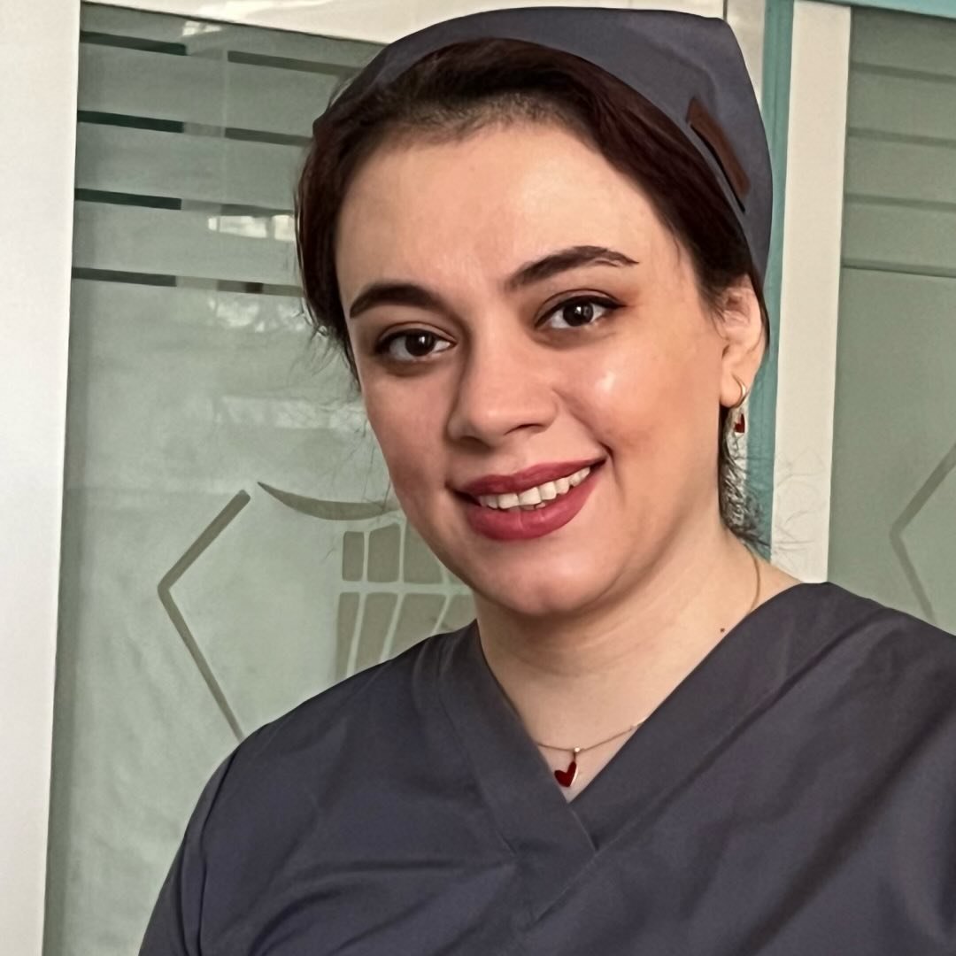 دندانپزشک دکتر الناز نجفی کرج
