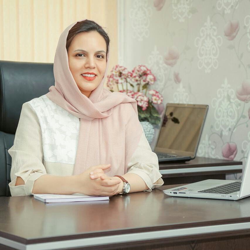 دكتر فرشته عبدالمطلبی جراح بينی کرج
