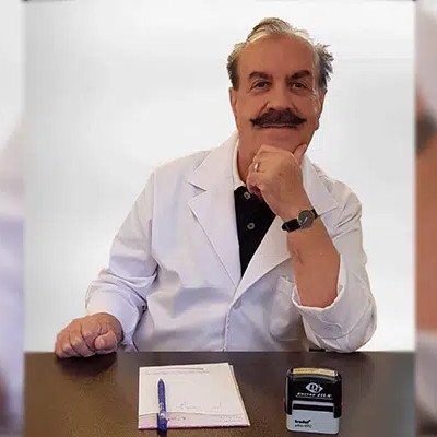 دکتر-اکبر-قلمکاری-دکتر-پوست-اصفهان