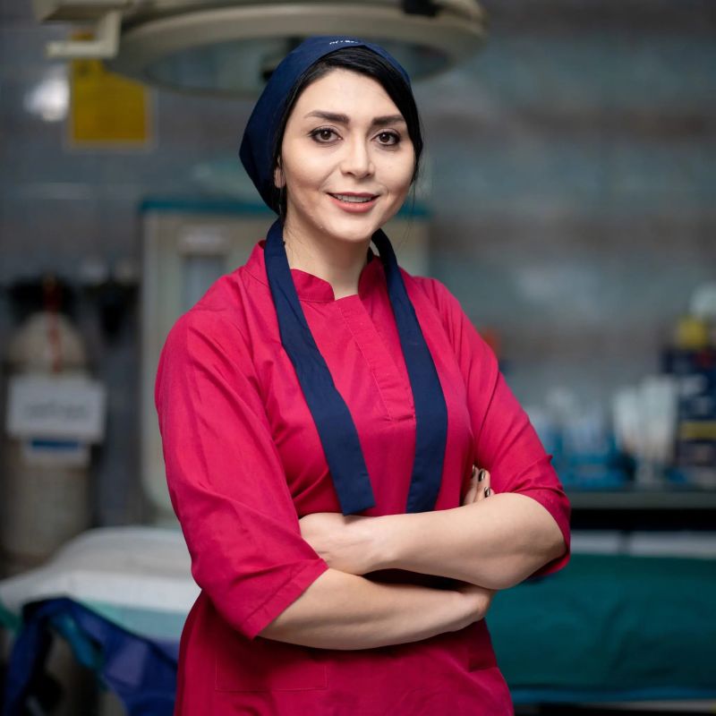 دکتر سارا ارژنگ، جراح و متخصص گوش، حلق و بینی تهران
